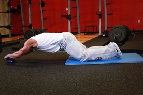 Finishing position of the Ab Wheel Rollout
