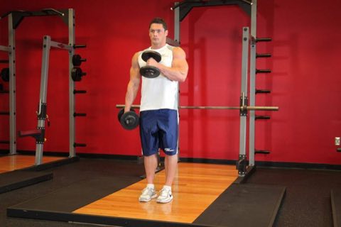 Finishing position of the Cross-Body Hammer Curl
